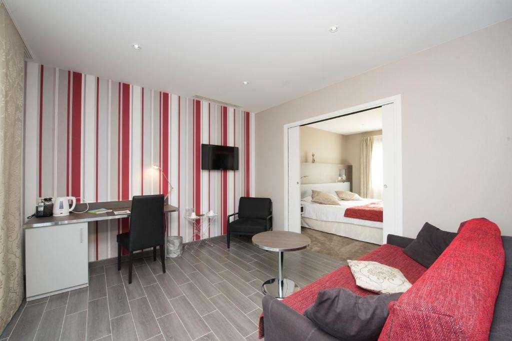 Logis Auberge Bienvenue Doué-la-Fontaine Quarto foto
