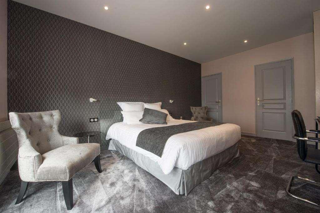 Logis Auberge Bienvenue Doué-la-Fontaine Quarto foto